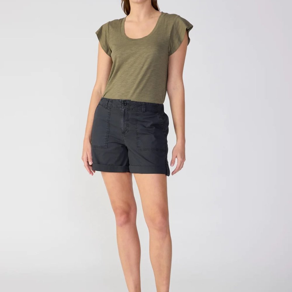Sanctuary Cuffed Shorts Black NWT